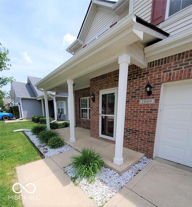 Photo - 1009 Retford Dr