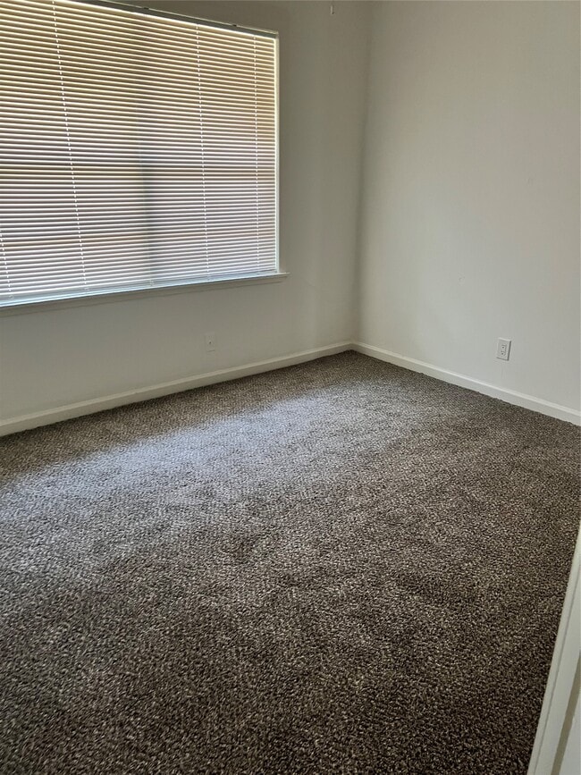 Building Photo - 4122 Madden Ln