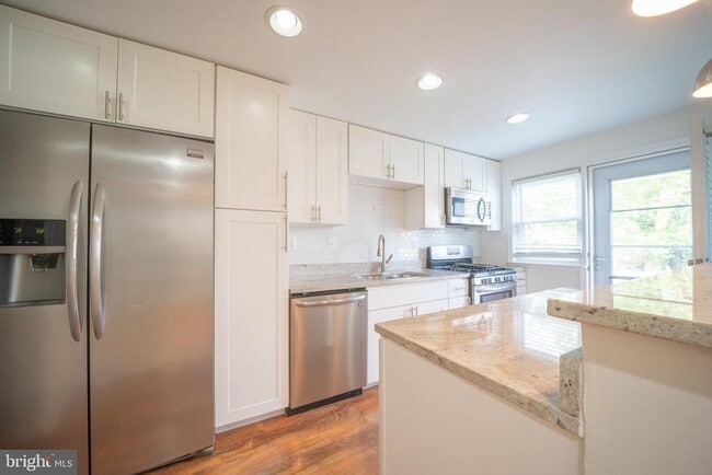 Photo - 1106 Linden Ave