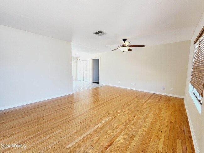 Photo - 6115 W Laredo St