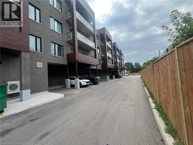 Photo - 408 Dundas St S Unit 403