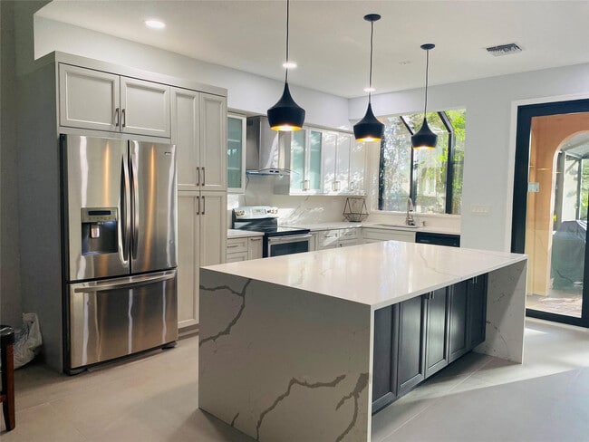 Photo - 686 Deer Creek Via Verona