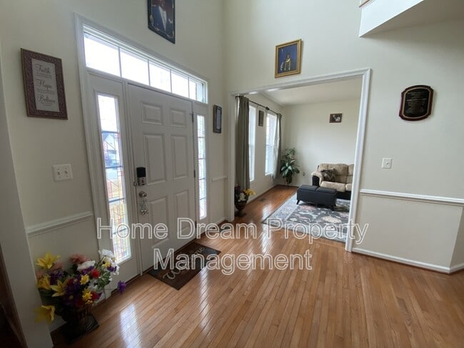 Photo - 11212 Katerina Dr S