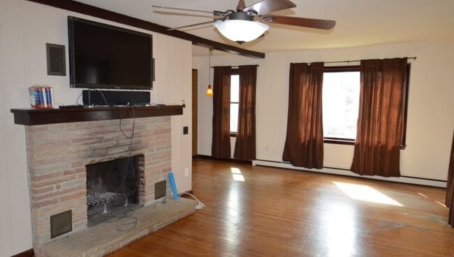 Photo - 1606 Sheridan Dr