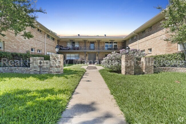 Building Photo - Live Elevated in the Heart of Viridian – S... Rental