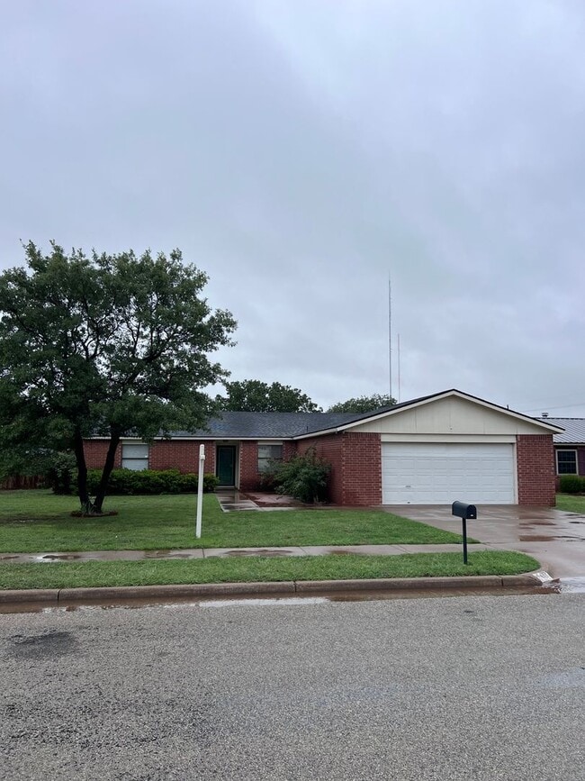 Photo - 2411 93rd Pl House