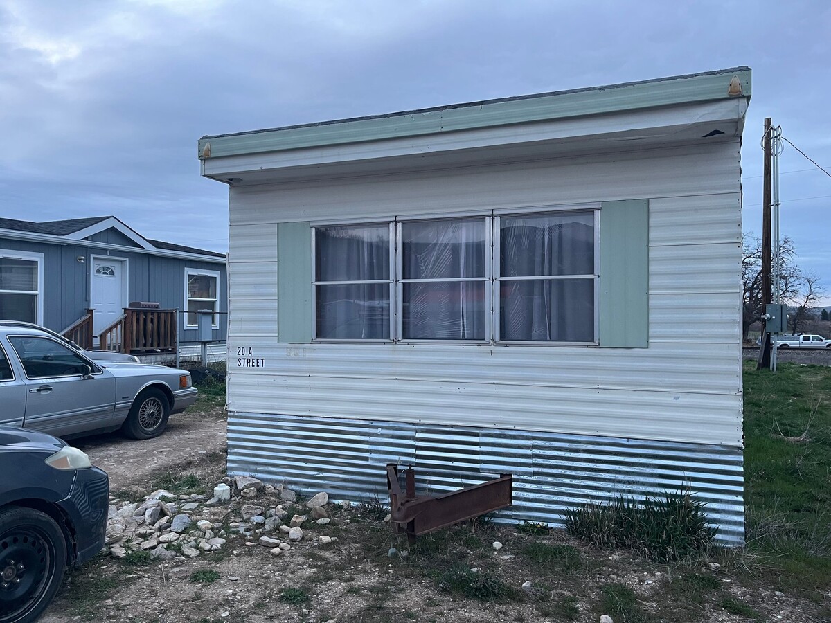 Photo - 20a A St