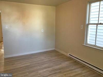 Photo - 202 2nd Ave