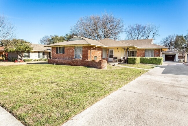 Photo - 6520 St Moritz Ave