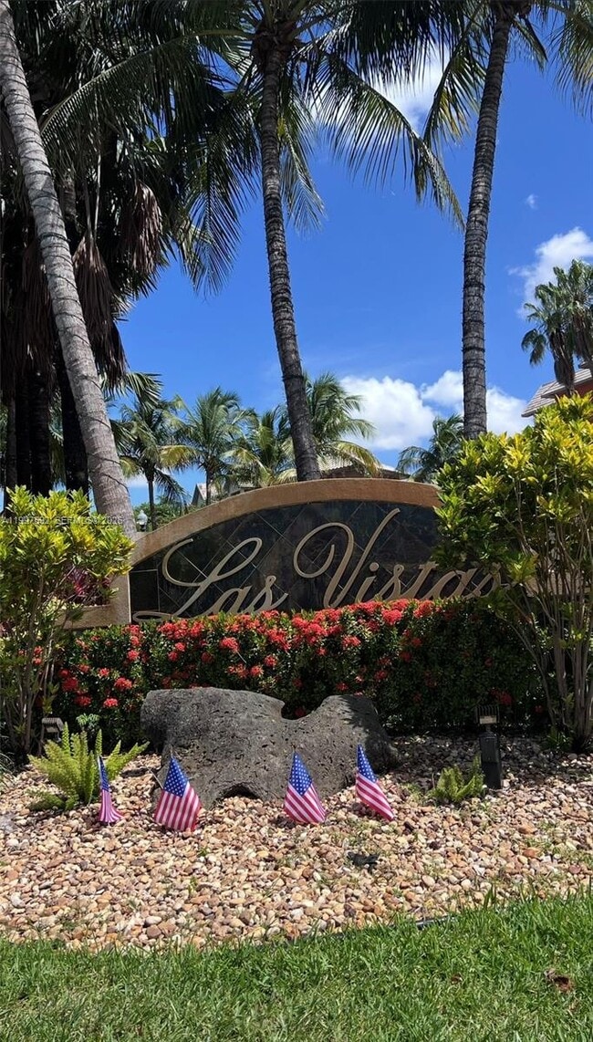 Building Photo - 8353 Lake Dr Unit 301