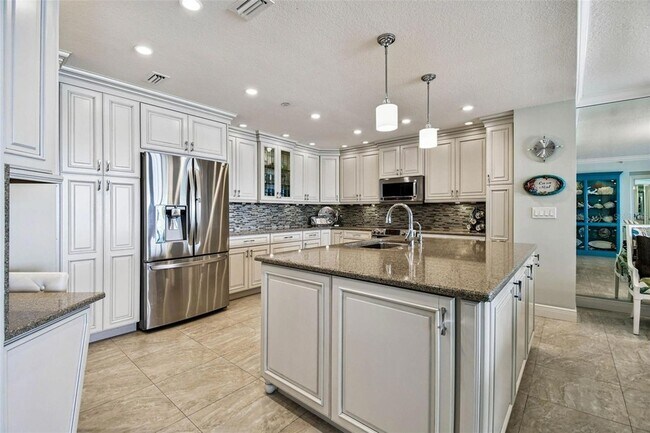 16750 Gulf Blvd Unit 315