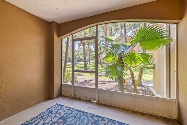 5060 Fairways Cir Unit F101