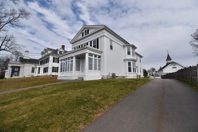 Photo - 4 Elm St Unit 1