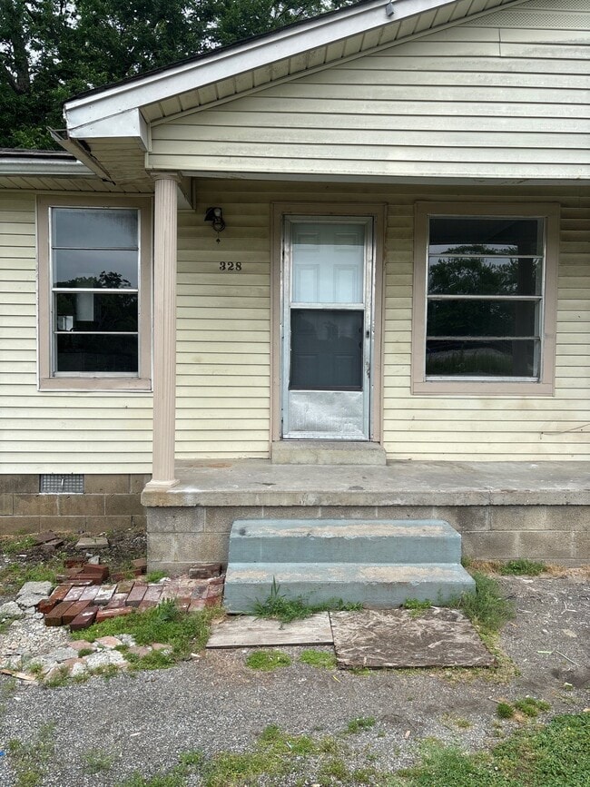 Building Photo - 328 Keltner St