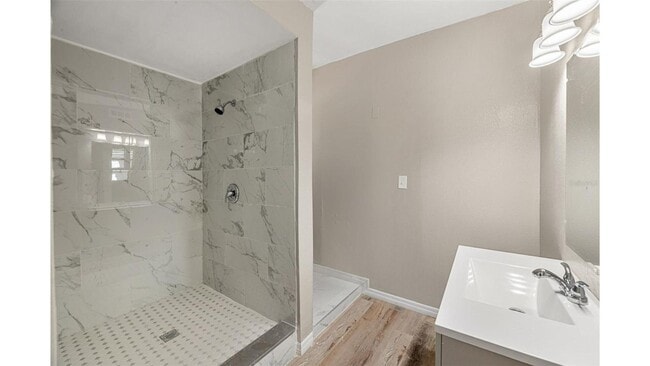 Photo - 5207 Montague Pl