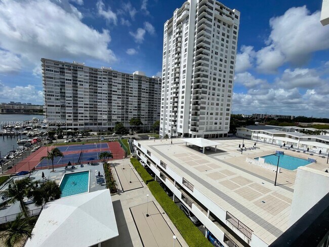 Photo - 2780 NE 183rd St Unit 714