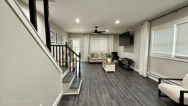 Photo - 721 N Lincoln Ave