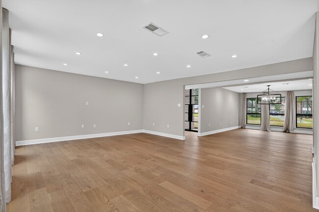 Photo - 6506 Jadecrest Dr