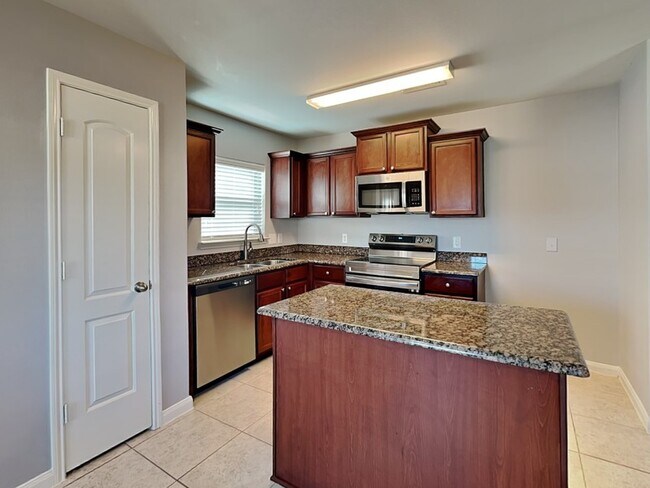 Photo - 106 Mount Vernon Ln