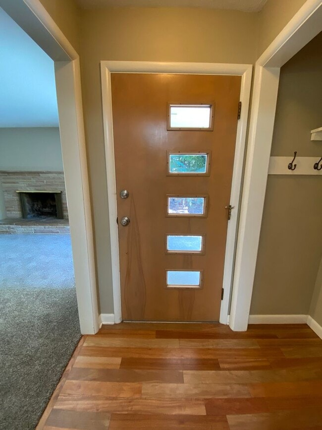Photo - 4 Bedroom 2.5 bath on Central Rim minutes from downtown