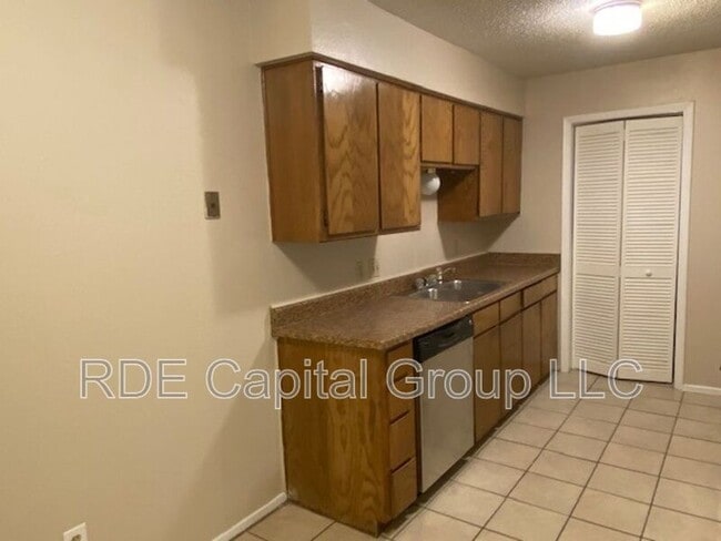 Photo - 434 NW 23rd St