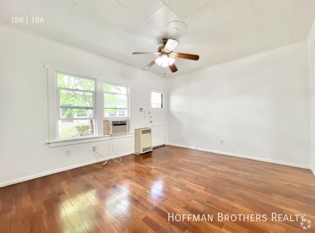 Building Photo - 1559 N Hill Ave Unit 24A Rental