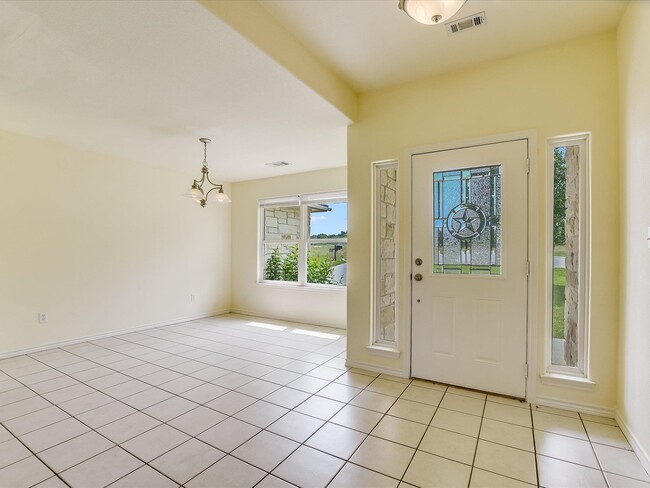 Photo - 106 Bridalwood Ct