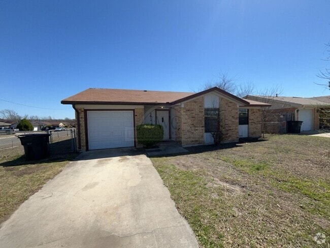 Building Photo - 2614 N W S Young Dr Rental