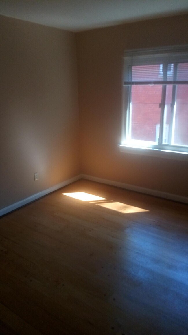 Photo - 1500 Yarmouth Ave Unit 2