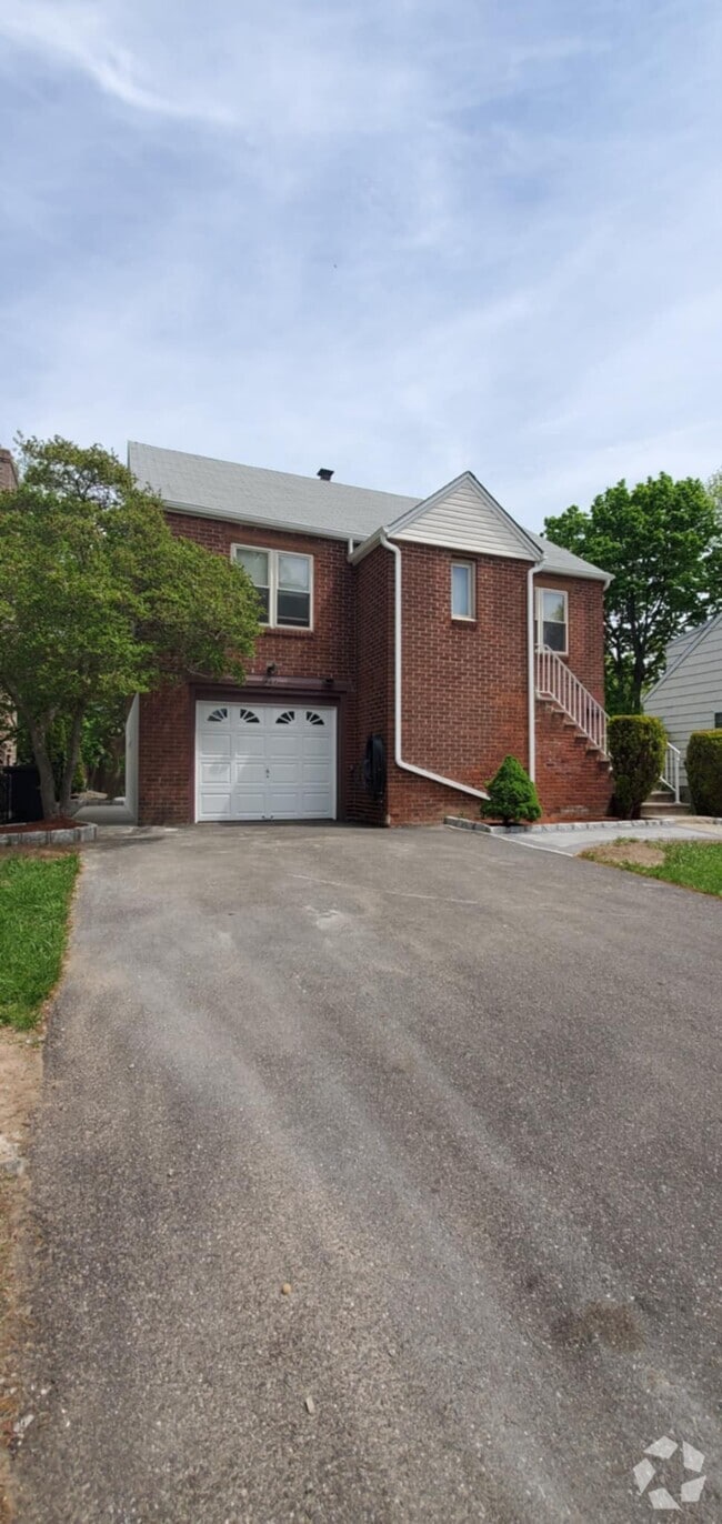 Building Photo - 297 Tom Hunter Rd Rental