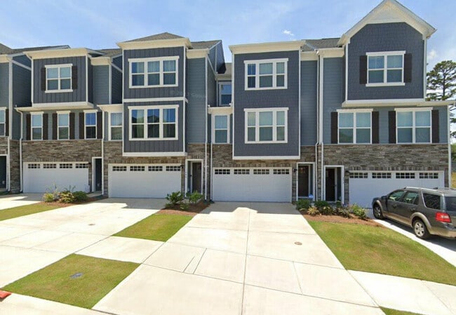 Building Photo - 640 Crudent Rd