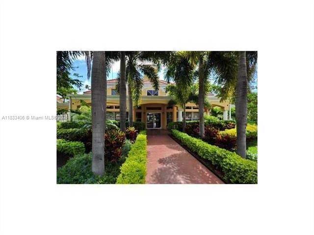 Photo - 2405 NW 33rd St Unidad 1214 Rental