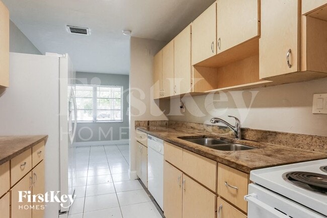 Photo - 2700 NE 13th Terrace