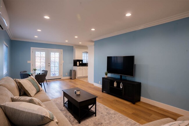 3666 5th Ave Unit Main