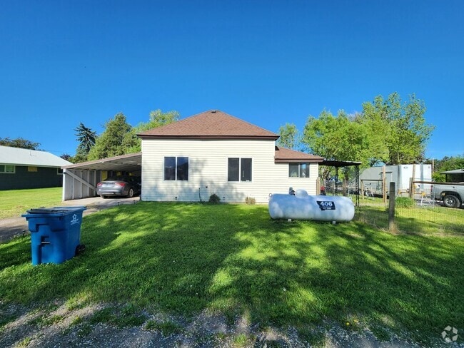 Building Photo - 2bdrm/1ba Single-level home in Ronan