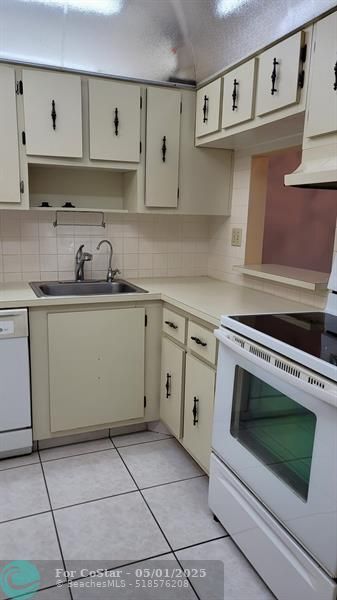Photo - 4394 NW 9th Ave Condo Unit 20-3G