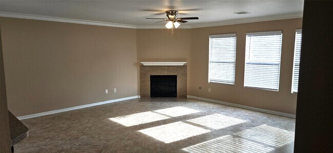 Photo - 3103 Barkers Crossing Ave