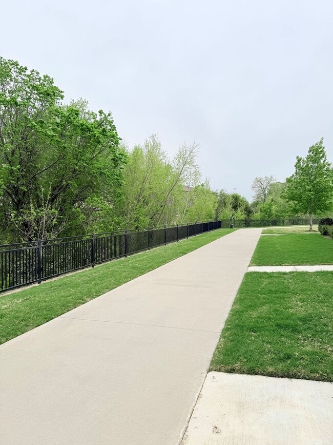 Photo - AVAILABLE NOW -Stunning 3-Bedroom Townhome Overlooking Greenbelt in Plano ISD 600 Collier Drive