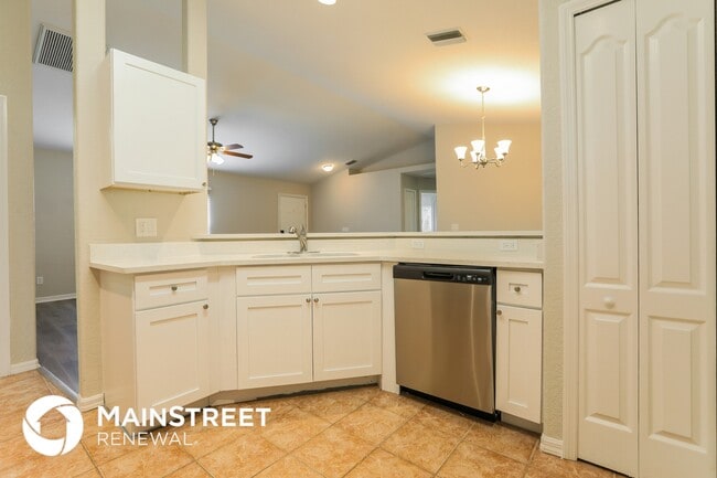 Photo - 2702 Nellie Ln