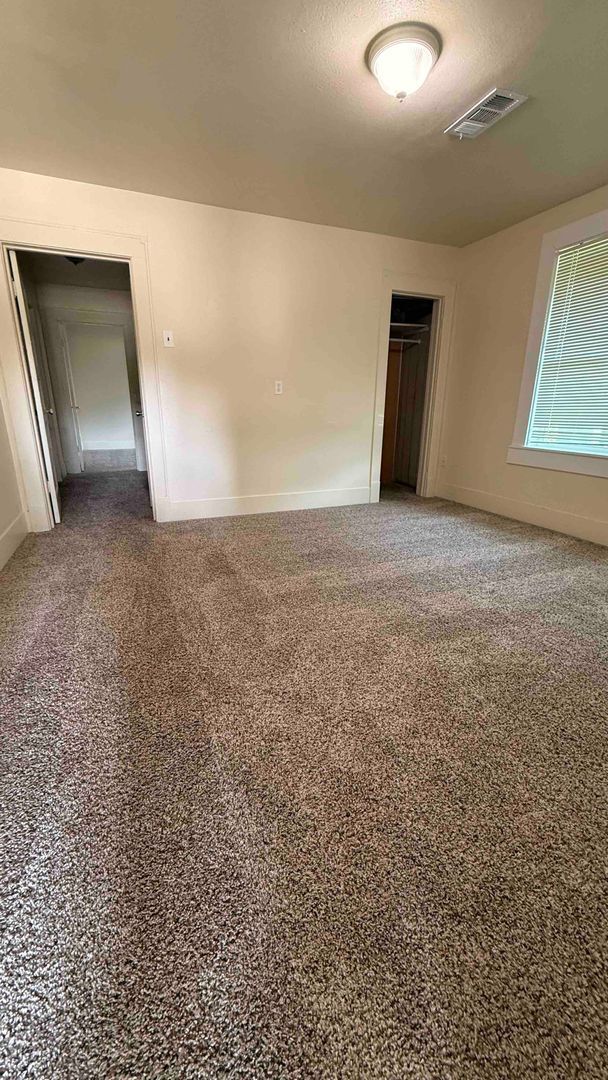 Photo - 4 Bedroom/2 Bath Home- Walking distance to...