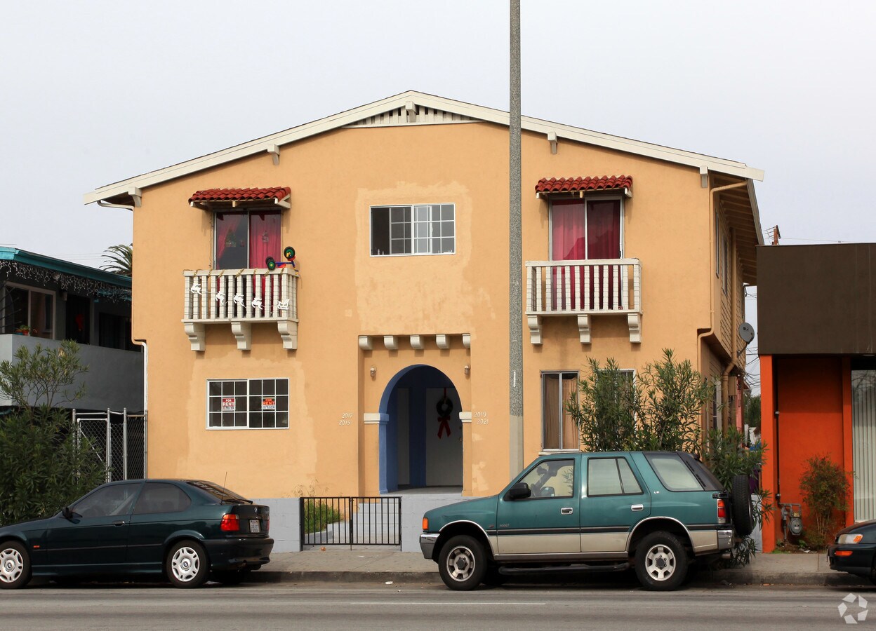 Photo - 2015-2021 E 7th St