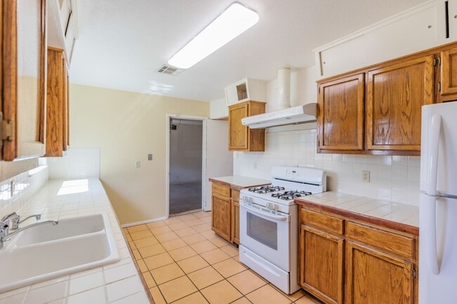 Photo - 3 Bedroom 2 Bath Home