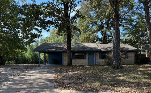 Photo - 3610 Shamrock