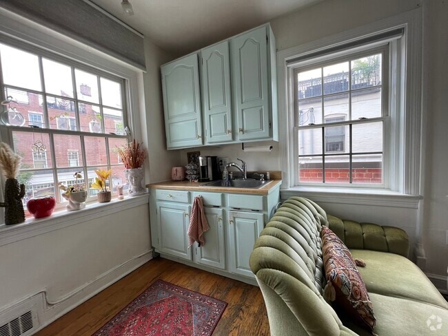 Building Photo - 108 N Patrick St Unit 1 Rental