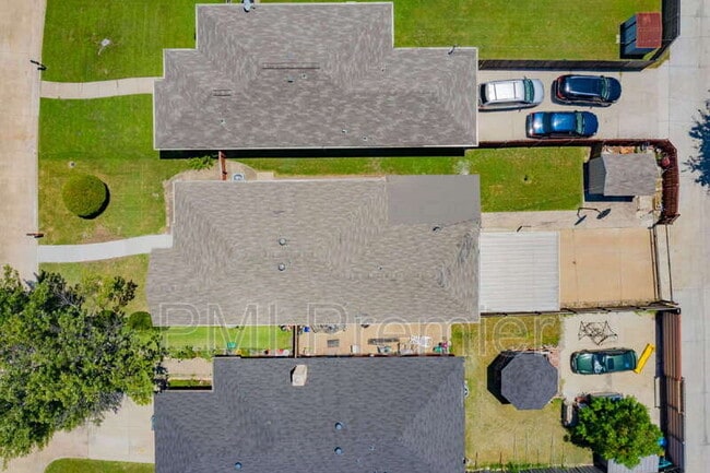 Photo - 1175 Meadows Dr