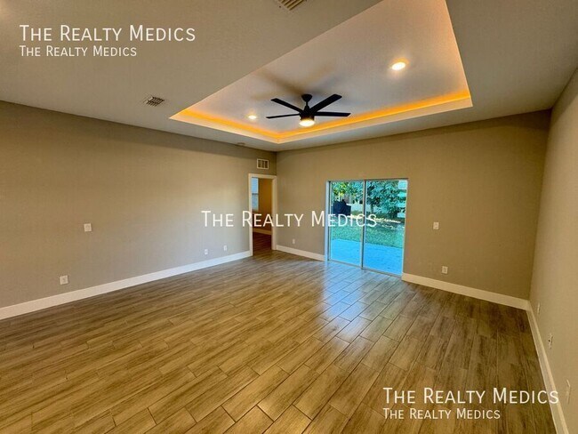 Photo - 304 Big Sioux Ln