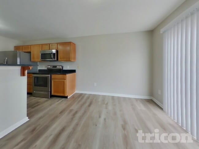 Photo - 943 Farmington Trail