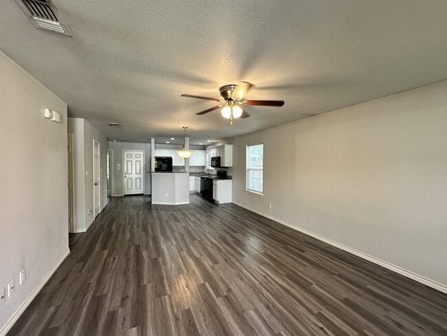 Photo - 1310 Sabine St