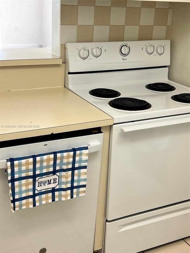 Photo - 10431 N Kendall Dr Unit D314