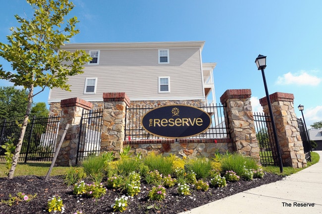 The Reserve at Forest Gate Sign